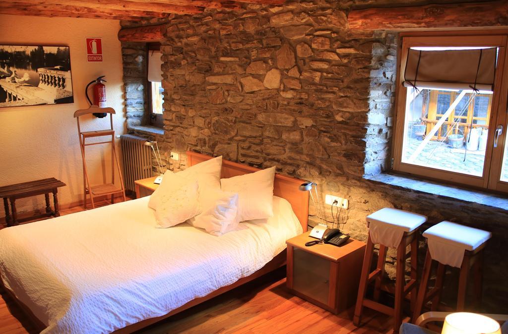 Hotel Can Borrell Meranges Kültér fotó